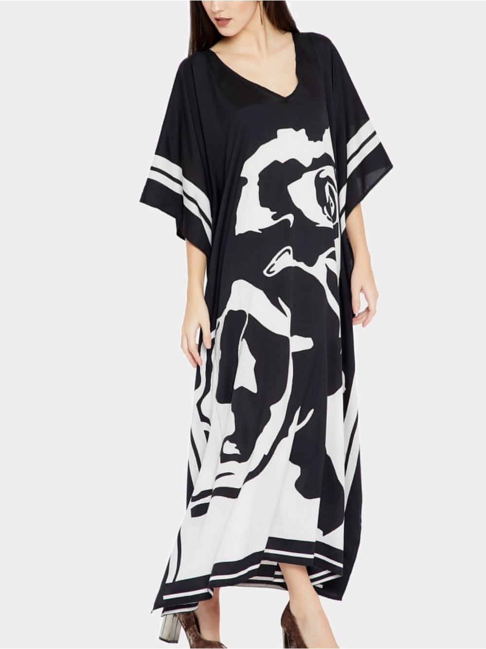 🌺BLACK AND WHITE ABSTRACT KAFTAN 🌺
